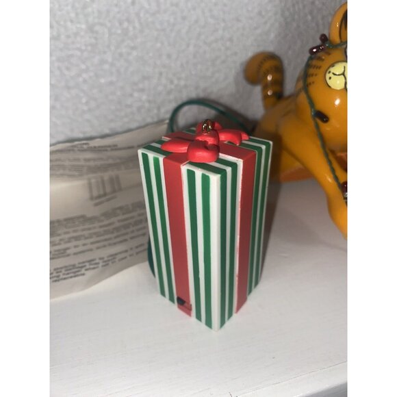 Enesco Garfield Light-Up Holiday Stocking Hanger 1978 with box - Picture 2 of 9